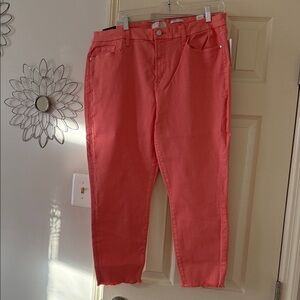 Vibrant Coral Cropped Jeans for Women
